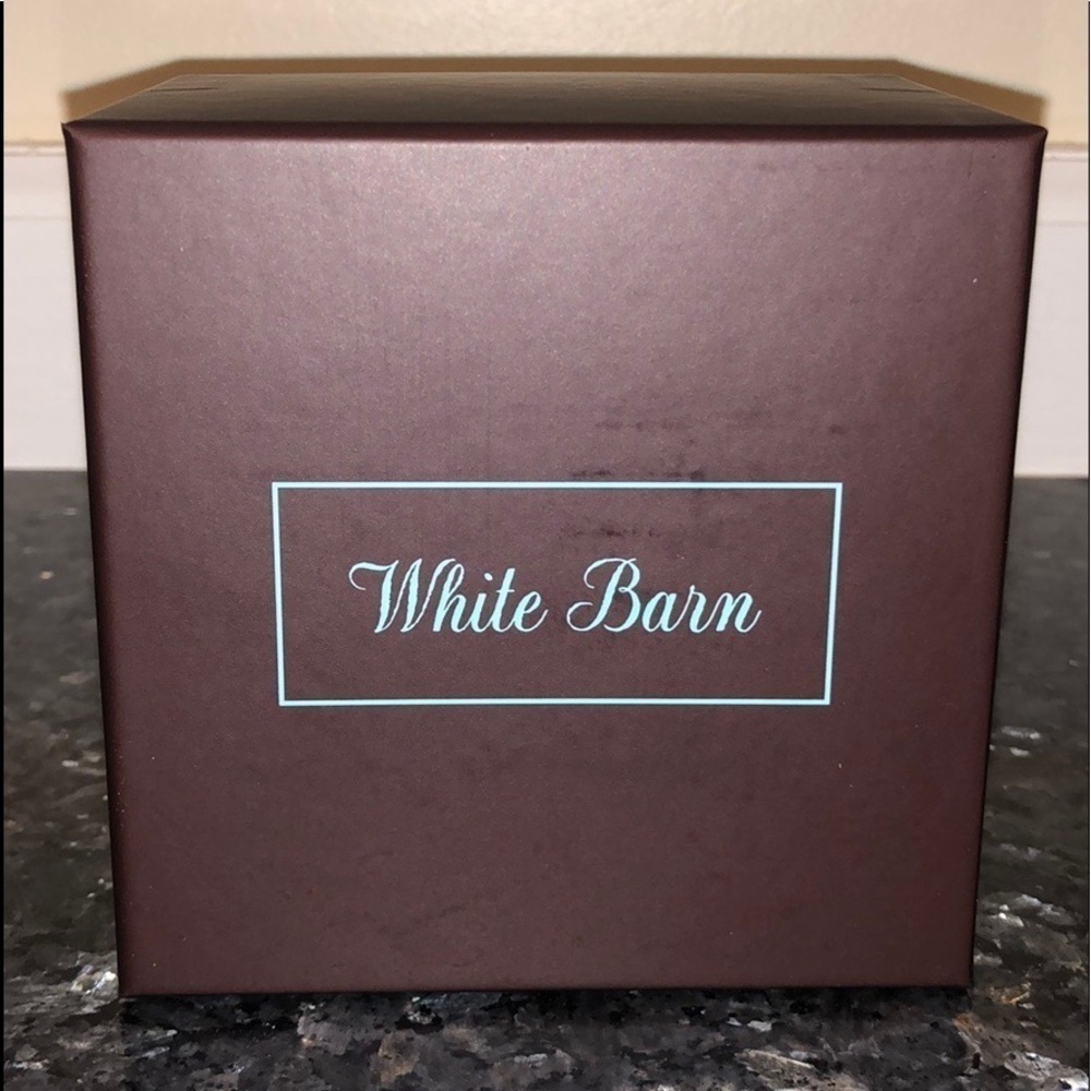 New White Barn Small Candle Gift Box